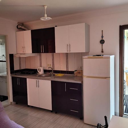 Apsa Butik Hotel Sukhumi Esterno foto