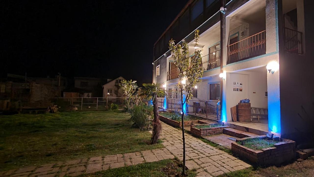 Apsa Butik Hotel Sukhumi Esterno foto