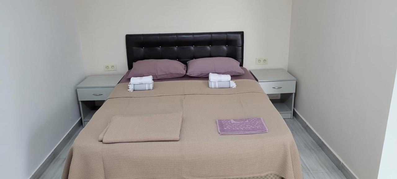 Apsa Butik Hotel Sukhumi Esterno foto