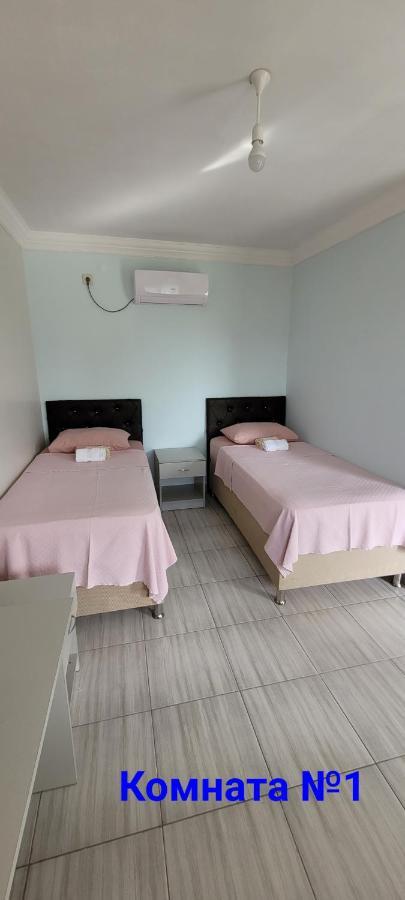 Apsa Butik Hotel Sukhumi Esterno foto