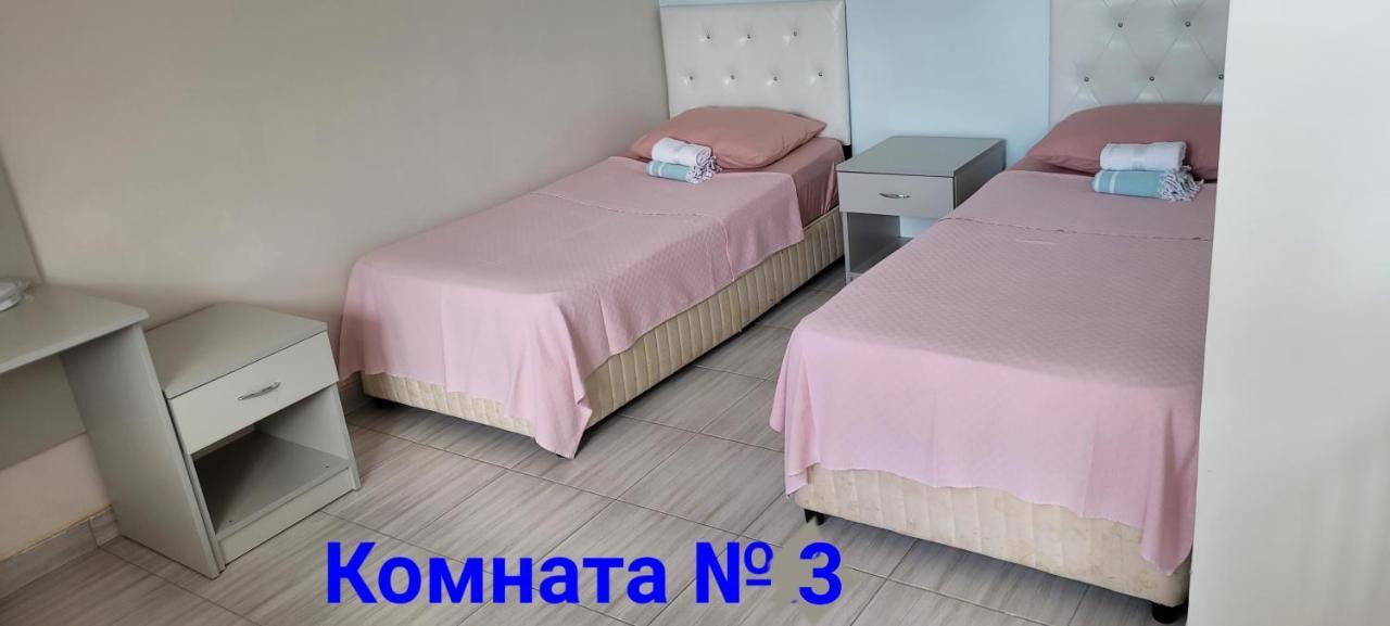 Apsa Butik Hotel Sukhumi Esterno foto