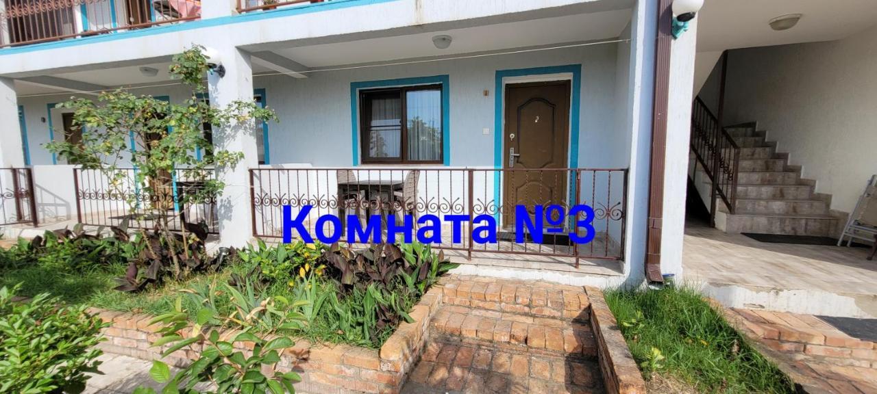 Apsa Butik Hotel Sukhumi Esterno foto