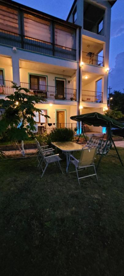 Apsa Butik Hotel Sukhumi Esterno foto