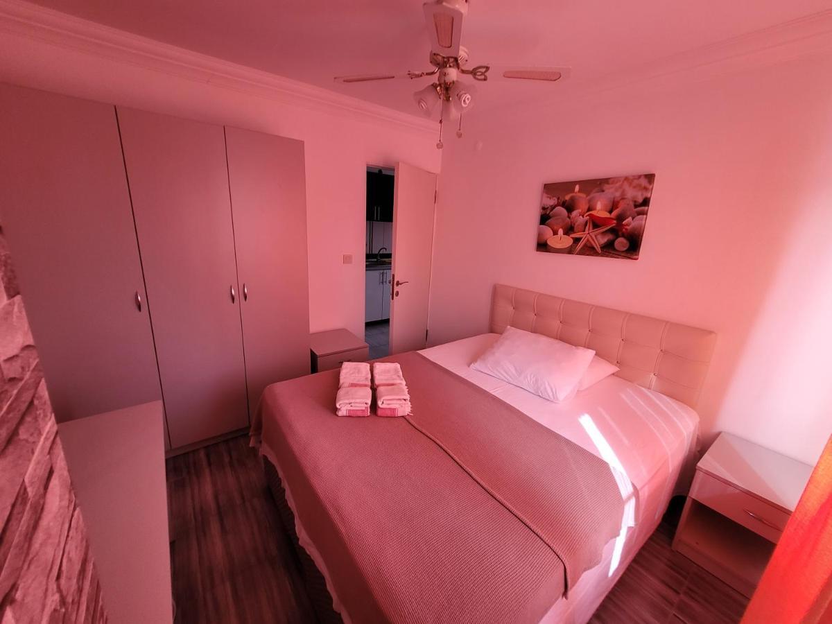 Apsa Butik Hotel Sukhumi Esterno foto