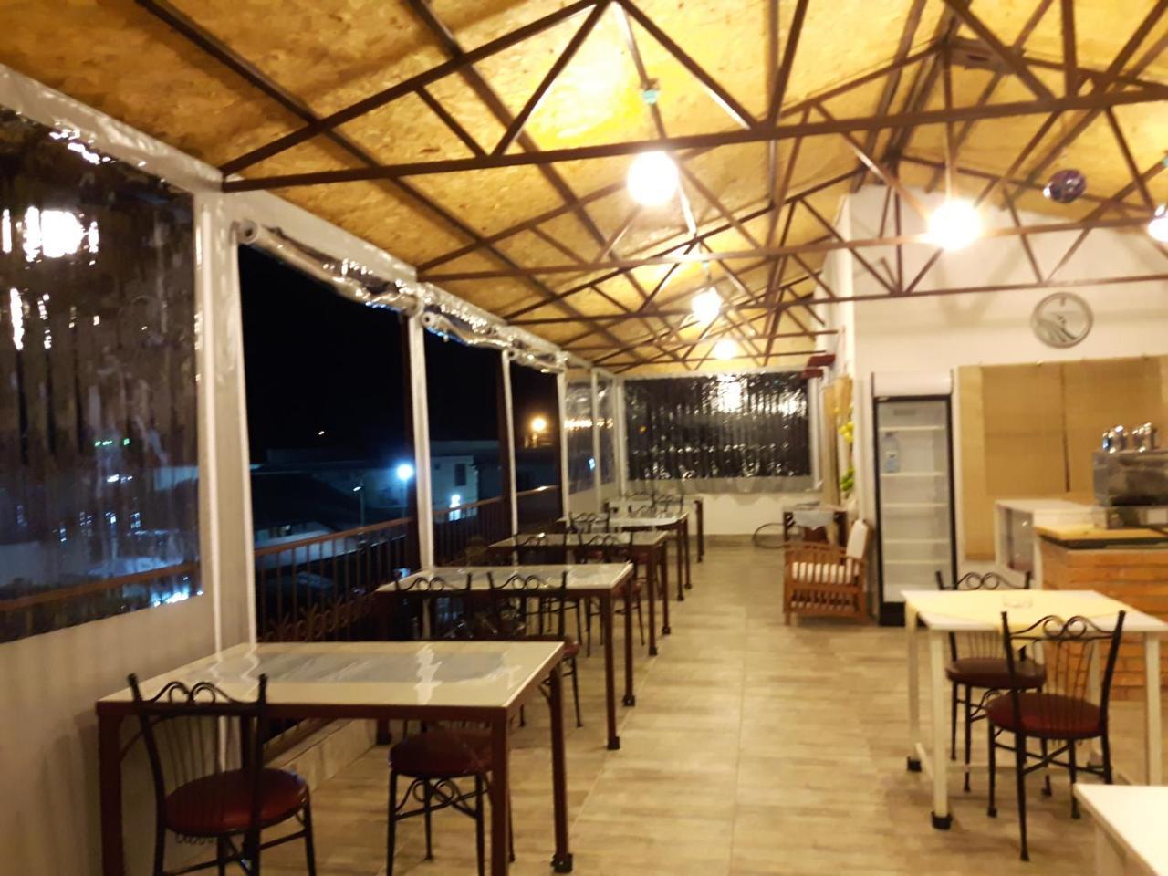 Apsa Butik Hotel Sukhumi Esterno foto
