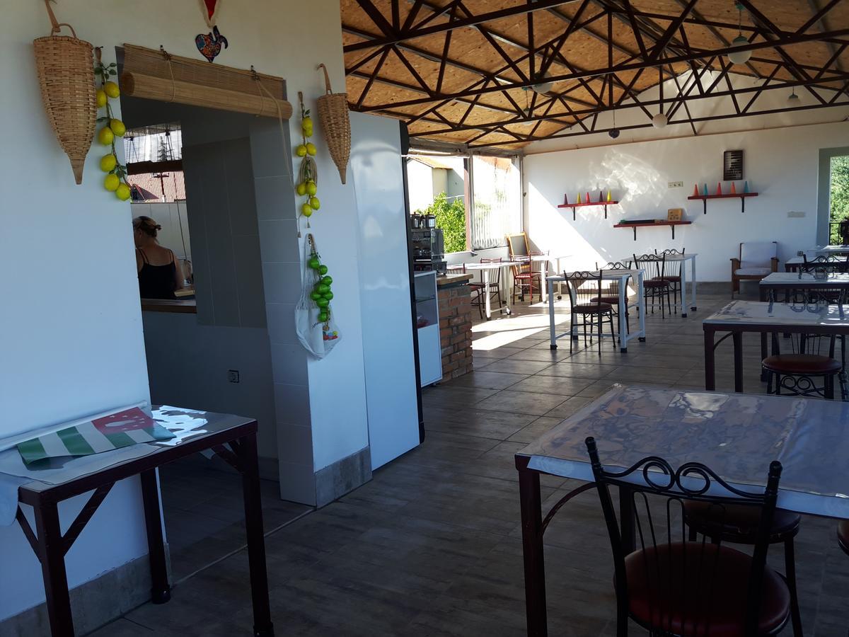 Apsa Butik Hotel Sukhumi Esterno foto
