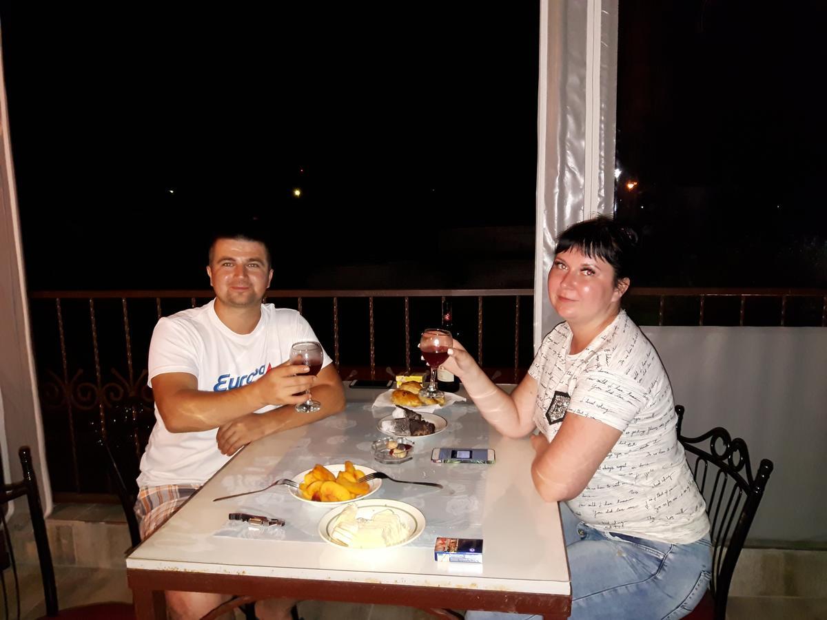 Apsa Butik Hotel Sukhumi Esterno foto