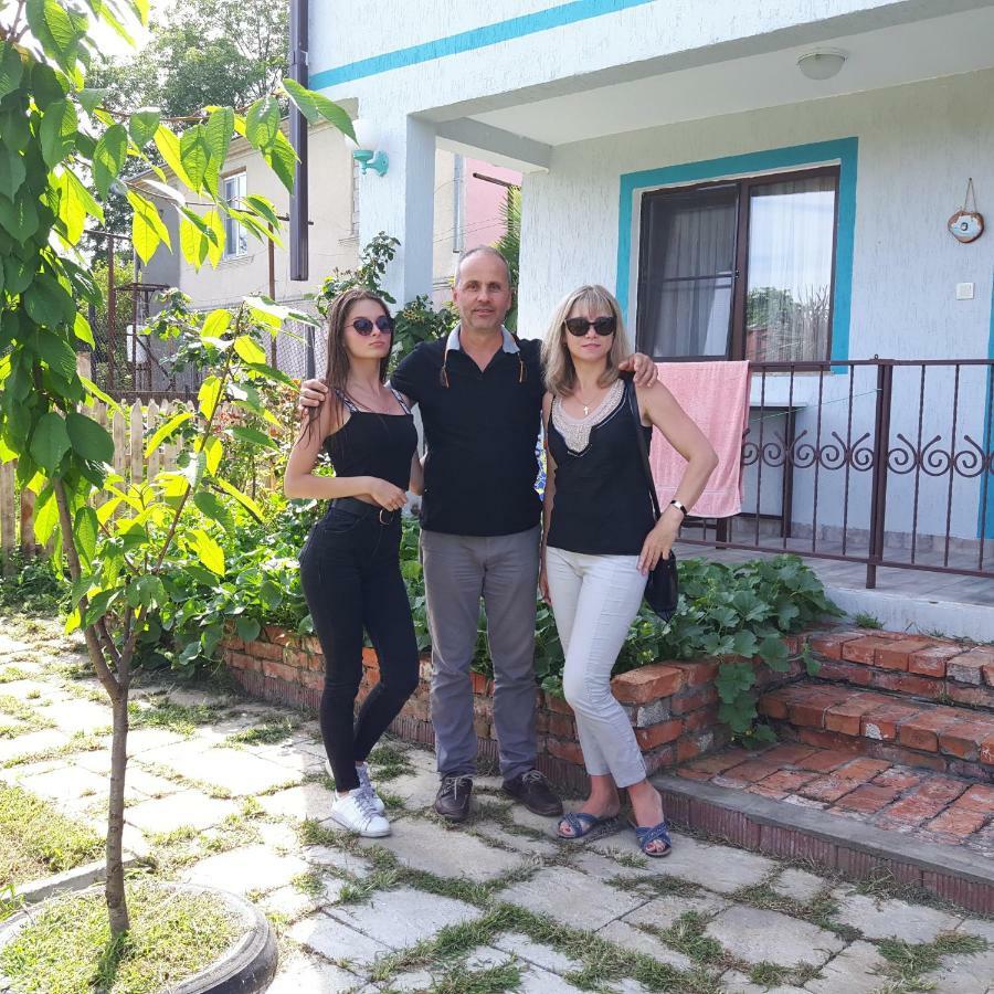 Apsa Butik Hotel Sukhumi Esterno foto