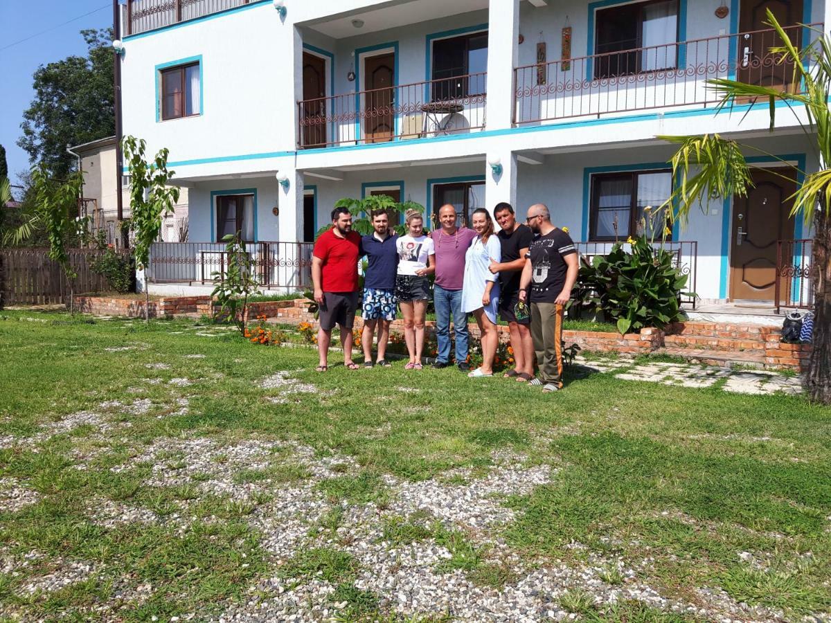Apsa Butik Hotel Sukhumi Esterno foto